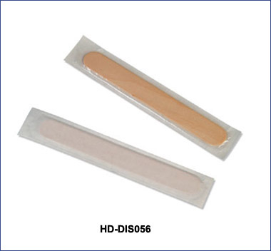 single packed wooden tongue depressor