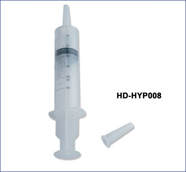 Disposable syringe catheter tip